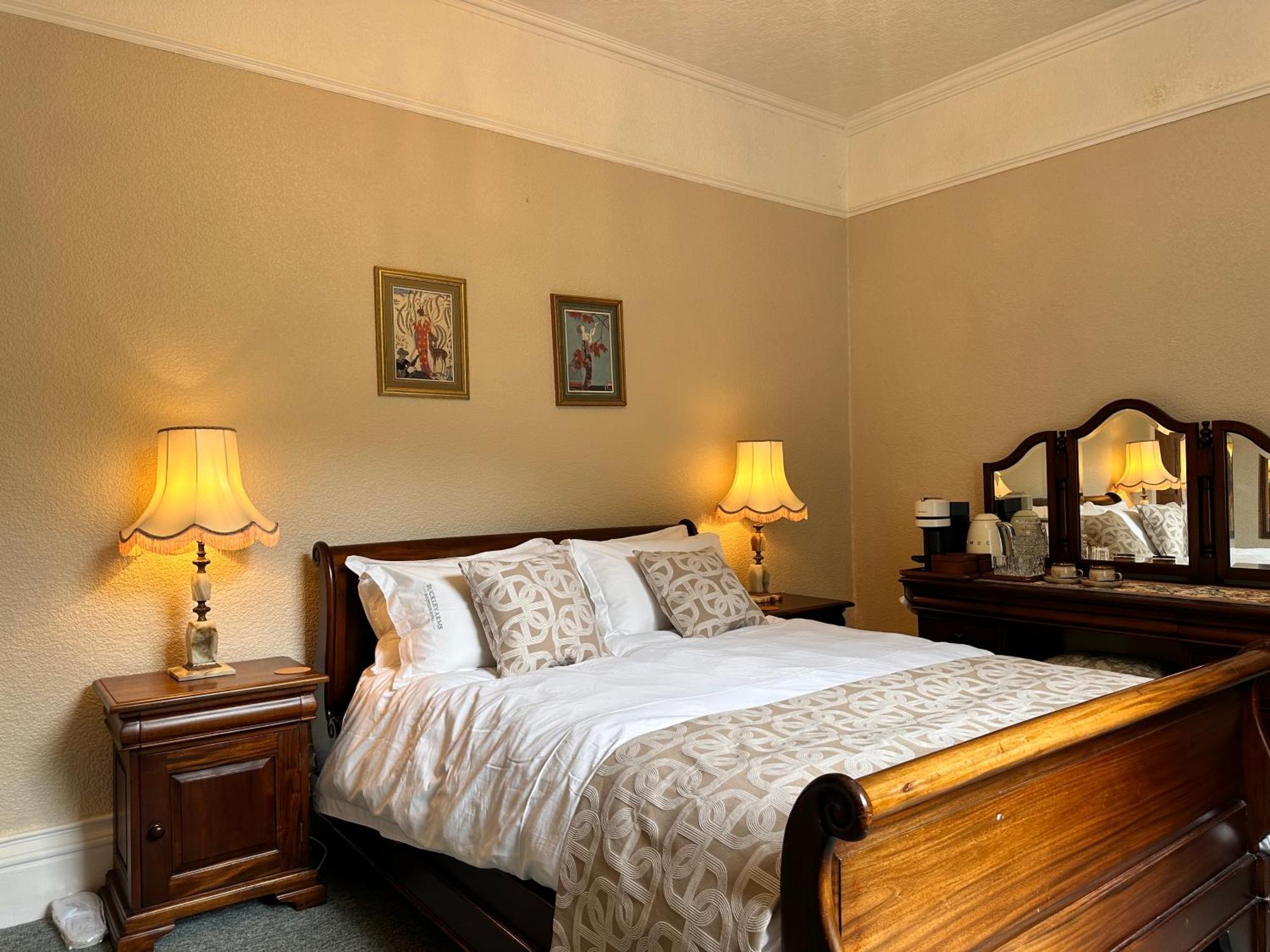 Hotel The Buckley Arms Dinas Mawddwy Esterno foto